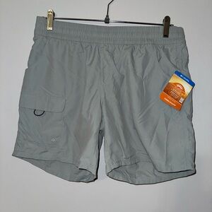 Columbia Women’s Steel Blue Cargo Shorts Size M